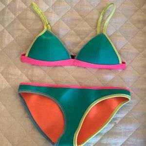 Triangl Bikini